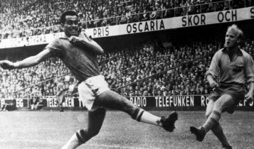 Swedi, sang juara ketiga Piala dunia 1950, saat melawan Brasil.