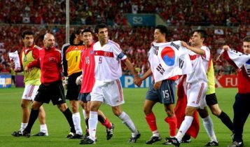 Korea Selatan kalah dari Turki di perebutan tempat ketiga Piala Dunia 2002.