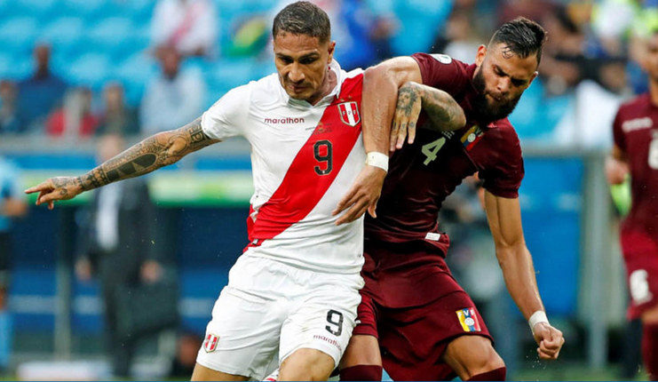 Paolo Guerrero kesal timnas Peru hanya imbang dengan timnas Venezuela pada laga pertama fase grup Copa America 2019.