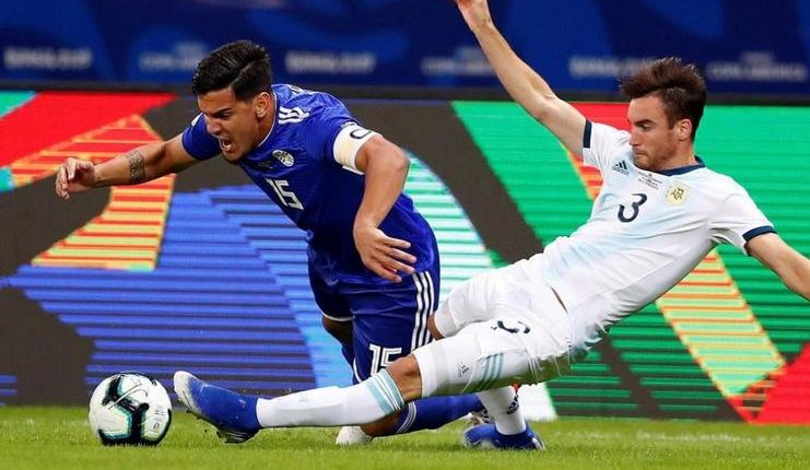 Partai Argentina vs Paraguay pada lanjutan fase grup Copa America 2019 berlangsung sengit.