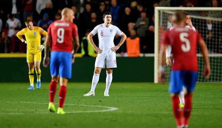 Timnas Inggris kalah 1-2 dalam lawatan ke kandang Rep. Cheska pada lanjutan Kualifikasi Piala Eropa 2020.