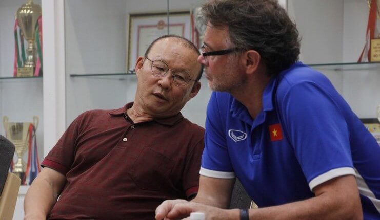 Philippe Troussier dan Park Hang-seo jadi ujung tombak Vietnam untuk menembus Piala Dunia 2026.