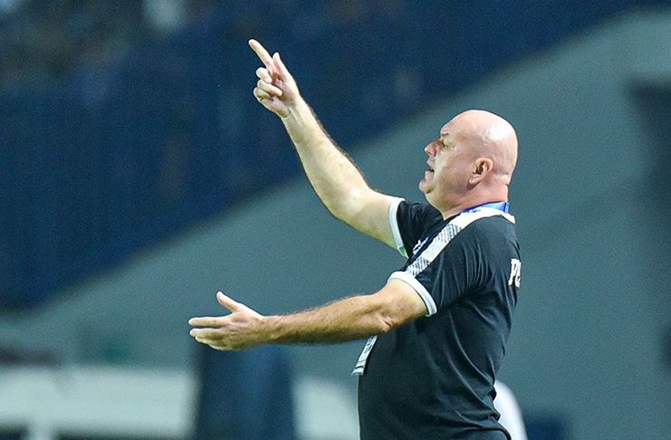 Bojan Hodak Soal Pemain Baru Persib: Semua Tergantung Uang! 1 Bojan Hodak Soal Pemain Baru Persib: Semua Tergantung Uang!