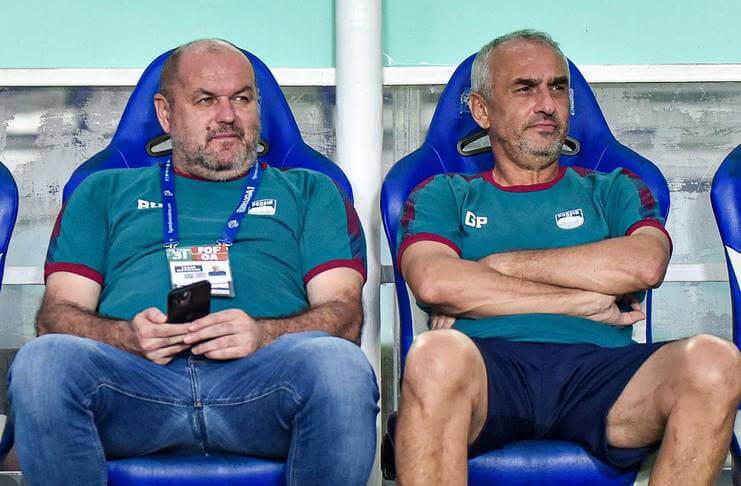Bojan Hodak Sebut Kericuhan di SJH Ganggu Mentalitas 1-2 Pemain Persib 2 Bojan Hodak Sebut Kericuhan di SJH Ganggu Mentalitas 1-2 Pemain Persib