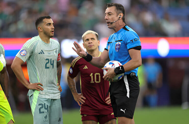 Prediksi Argentina vs Kolombia: Los Cafeteros Dihantui Deja Vu 1 Raphael Claus ditunjuk memimpin laga Argentina vs Kolombia.