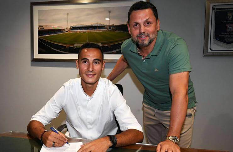 Anwar El Ghazi meneken kontrak setahun dengan Cardiff City.