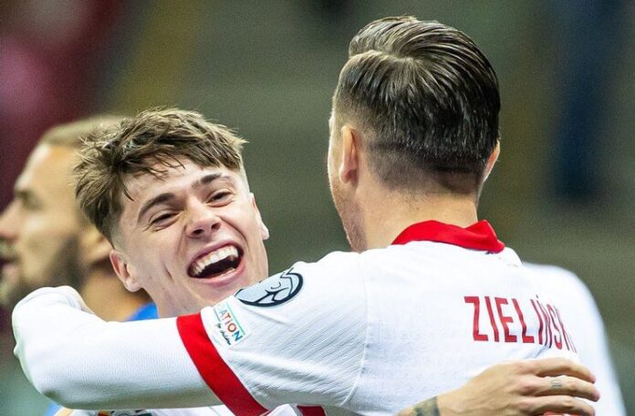 Piotr Zielinski Berharap Nicola Zalewski Datang ke Inter (@LaczyNaspilka)