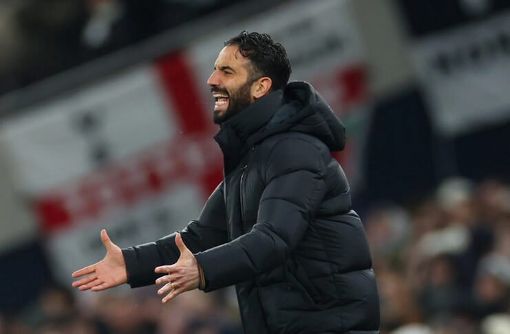 Ruben Amorim Kembali Tegaskan Permasalahan Man United Bukan di Formasi 1 Ruben Amorim Tak Khawatir dengan Masa Depannya di Man United (United In Focus)