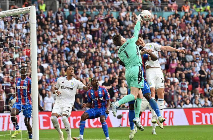 Dean Henderson Kirim Ancaman buat Calon Lawan di Final Piala FA 3 Aksi Dean Henderson saat melawan Aston Villa pada semifinal Piala FA.