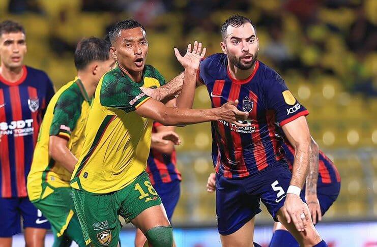 Jordi Amat Angkat Bicara Soal Rumor akan Gabung Klub Liga 1 1 Aksi Jordi Amat bersama JDT.