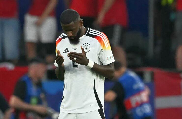 Posisi Antonio Ruediger di Timnas Jerman Tetap Aman 3 Antonio Ruediger diminta memperbaiki perilakunya di lapangan.