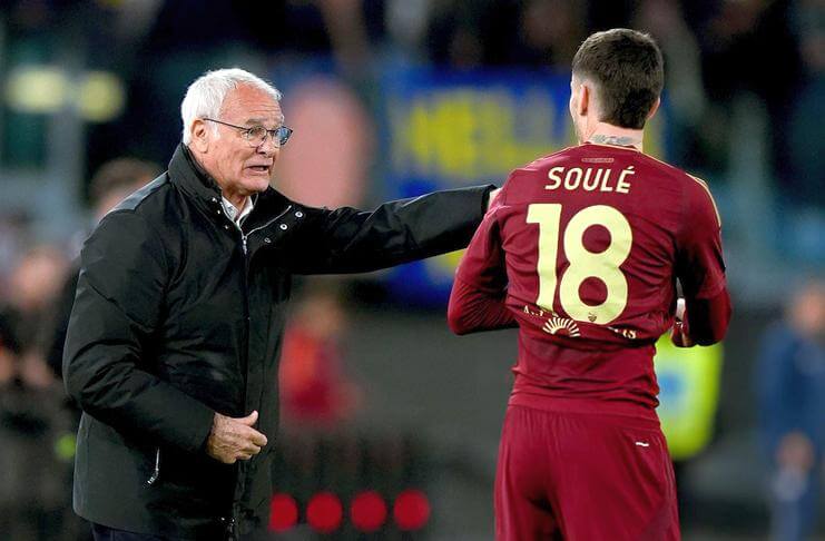 Claudio Ranieri Tetap akan di AS Roma 3 Claudio Ranieri tak menepuk dada soal kebangkitan AS Roma.