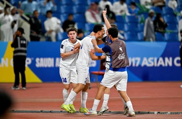 Timnas U-17 Uzbekistan Dapat Bonus Mobil Baru dari Presiden 3 Kegigihan timnas U-17 Uzbekistan dipuji Presiden Shavkat Mirziyoyev.
