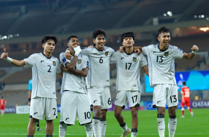 Timnas U-17 Indonesia lolos sebagai juara Grup C dengan poin sempurna.