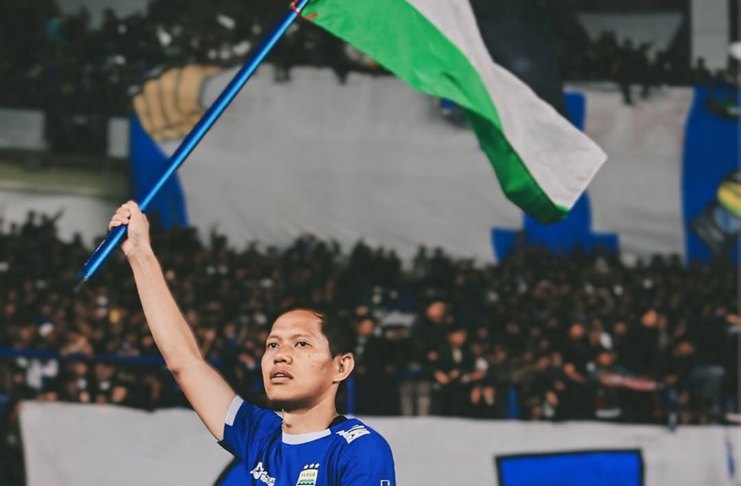 Adam Alis Tanya Bonus kepada KDM Tapi Dikira Bukan Pemain Persib 1 Adam Alis Tanya Bonus kepada KDM Tapi Dikira Bukan Pemain Persib