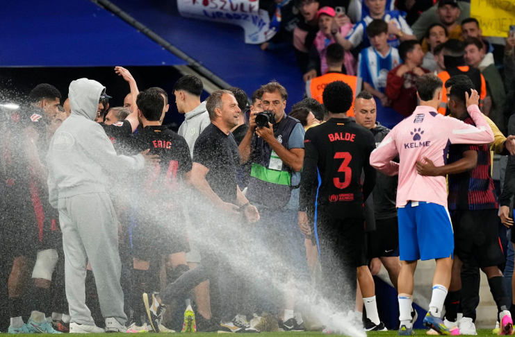 Hansi Flick Bersyukur Antar Barcelona Raih Treble Domestik