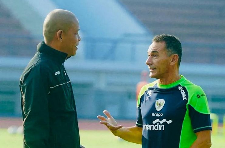 Gerald Vanenburg Bereaksi Soal Omongan Pelatih Vietnam: Saya Tak Bisa Katakan Apa Pun! 3 Gerald Vanenburg Bereaksi Soal Omongan Pelatih Vietnam: Saya Tak Bisa Katakan Apa Pun!