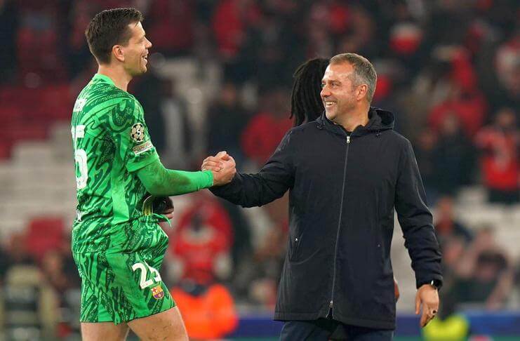 Hansi Flick Maklumi Kebiasaan Buruk Wojciech Szczesny 3 Hansi Flick bersama Wojciech Szczesny.