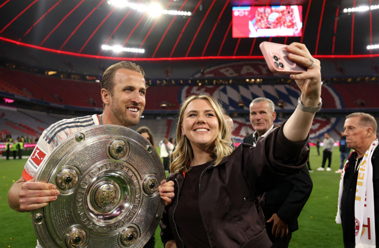 Bahagianya Harry Kane Raih Gelar Pertama 1 Harry Kane - Bayern Munich juara bundesliga - Istimewa 3