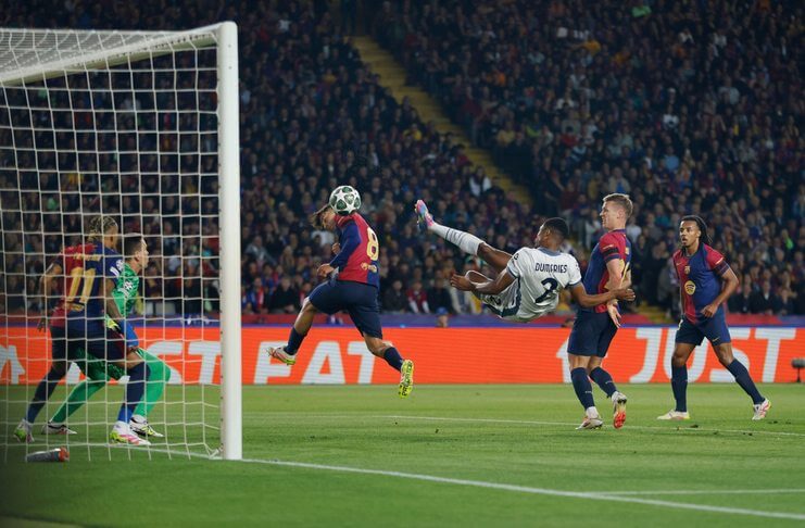 Inter Sukses Manfaatkan Set Piece 1 Hasil Liga Champions Hujan 6 Gol di Montjuic - Denzel Dumfries (@theflankerID)