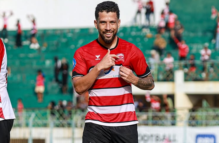 Iran Junior Berharap Madura United Tidak Terseok-seok Lagi 2 Iran Junior - Madura United - @iran.jr10 2