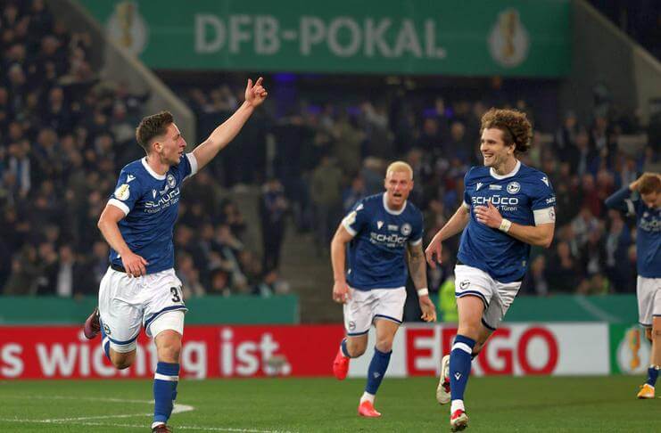 Arminia Bielefeld Optimistis Tatap Final DFB Pokal 1 Mael Corboz optimistis menatap final DFB Pokal 2024-25.