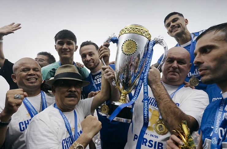 Saya Siap Investasi Rp100 Miliar untuk Persib 1 Saya Siap Investasi Rp100 Miliar untuk Persib