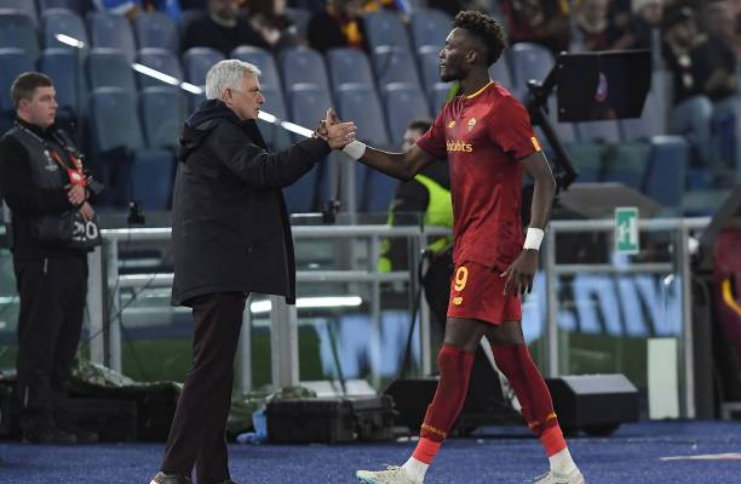 Jose Mourinho Ingin Bawa Tammy Abraham ke Fenerbahce 1 Tammy Abraham - Fenerbahce - Jose Mourinho - Istimewa 2