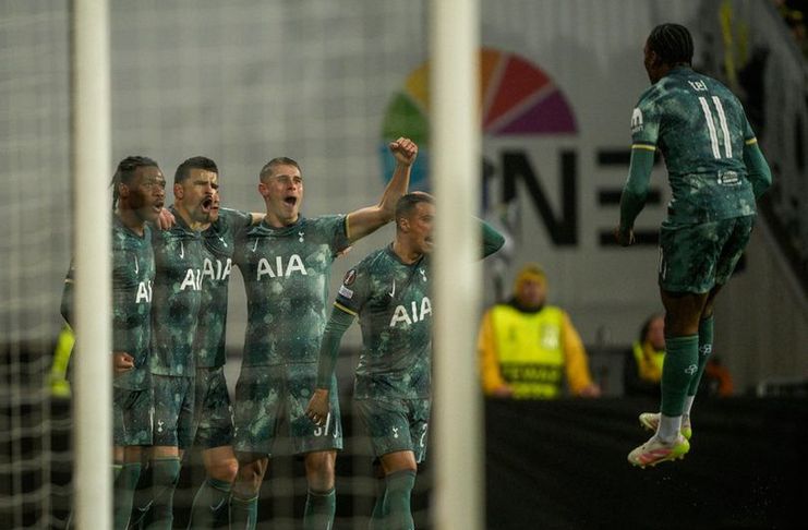  Gunduli Bilbao, Man United Sua Spurs di Final