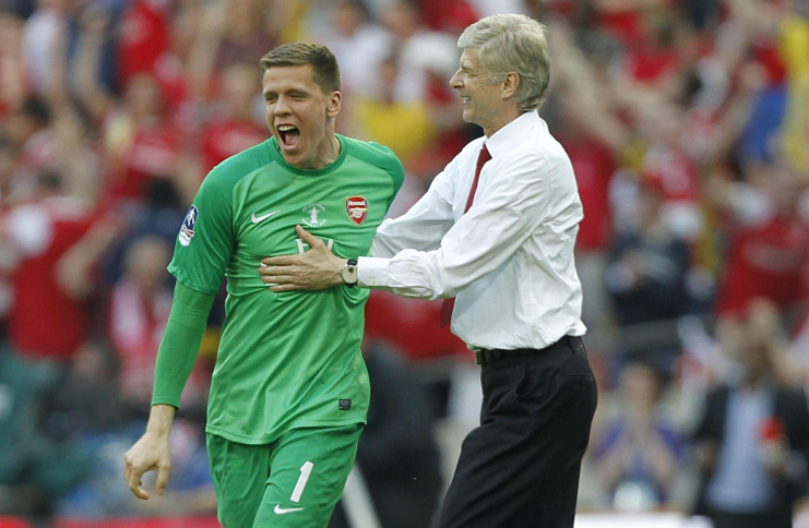 Hansi Flick Maklumi Kebiasaan Buruk Wojciech Szczesny 1 Wojciech Szczesny merokok - Barcelona - Hansi Flick 2